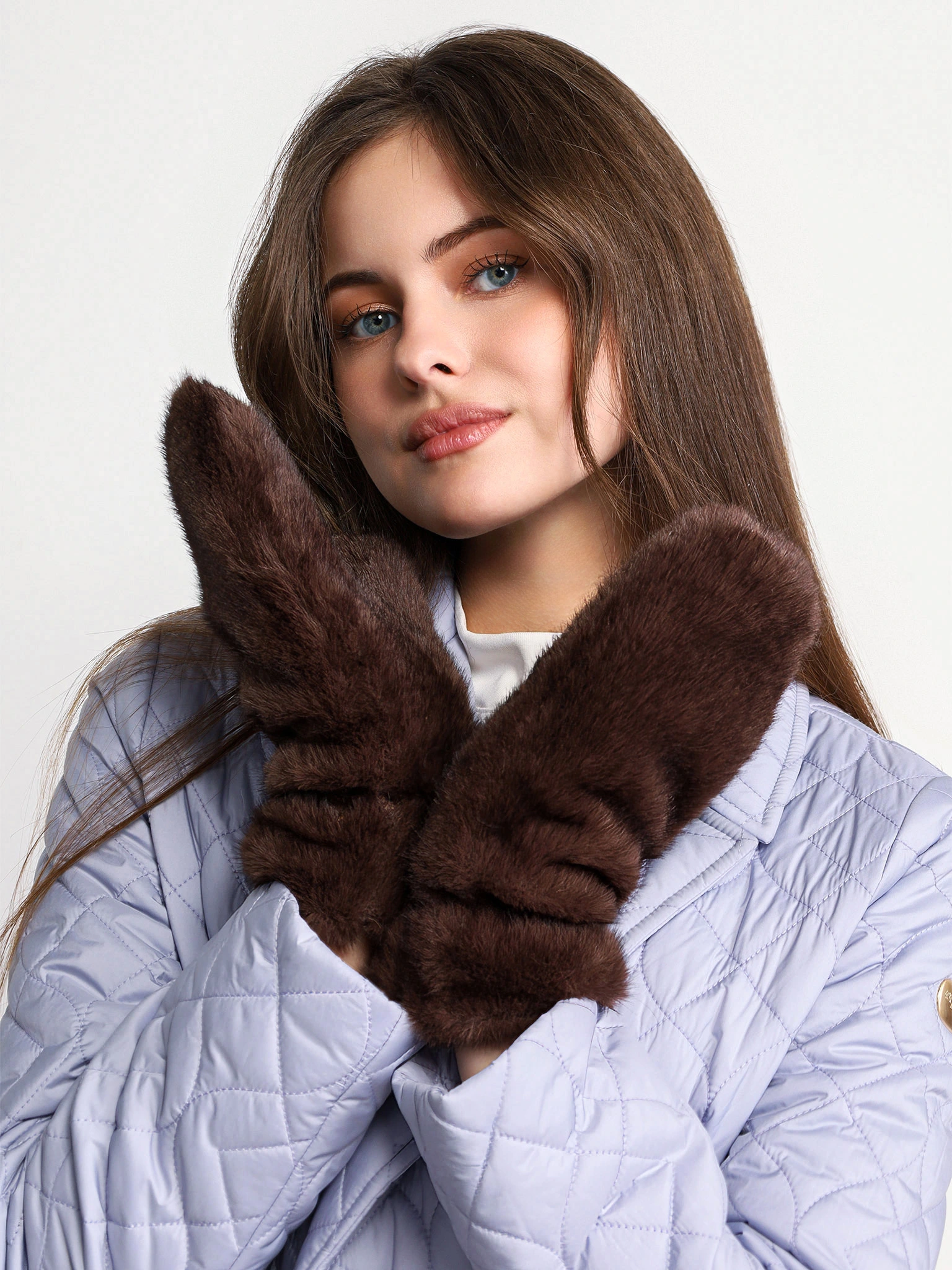 Варежки из искусственного меха в ассортименте